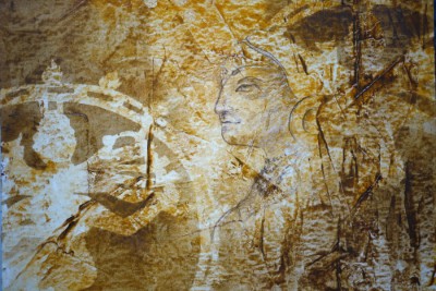 Gemälde in Mischtechnik  in goldenen und gelben Strukturen mit weiblichem Figur, ispiriert 
      durch indische Tempelfresken